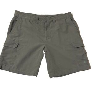 THE NORTH FACE Hiking Cargo Shorts Mens Size 40‎ Gray Pockets Button Snap